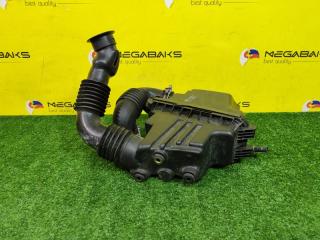 Корпус воздушного фильтра TOYOTA PLATZ NCP12 1NZ-FE 1770521030 4 ракурс Корпус воздушного фильтра TOYOTA PLATZ NCP12 1NZ-FE 1770521030 4 ракурс