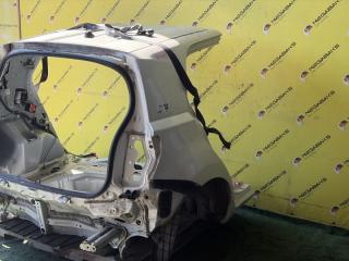 Rear cut TOYOTA IST NCP110 1NZ-FE 3 ракурс