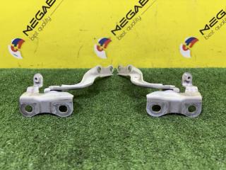 Петля капота TOYOTA COROLLA FIELDER ZRE144 2ZR-FE 5341012550 2 ракурс