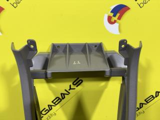 Бардачок между сиденьями SUBARU FORESTER SG5 EJ205 92136FE000 2 ракурс