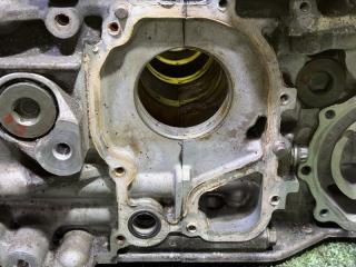 Блок двигателя SUBARU FORESTER SF5 EJ205 11008AA270 4 ракурс