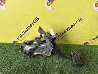 Педаль тормоза TOYOTA CROWN AWS210 2AR-FSE 4711024120 2 ракурс