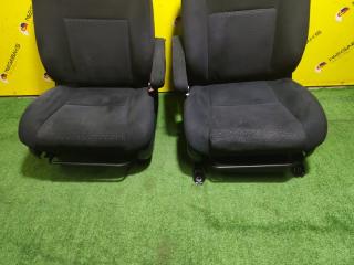 Сидение переднее TOYOTA WISH ZNE14 1ZZ-FE 3 ракурс Сидение переднее TOYOTA WISH ZNE14 1ZZ-FE 3 ракурс