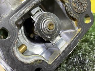 Корпус термостата MITSUBISHI CANTER FEA 4P10 504353905 4 ракурс