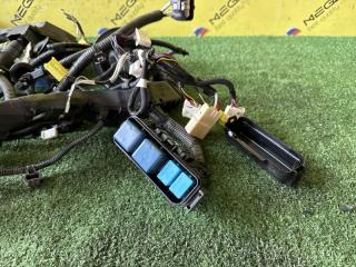 Коса под капот TOYOTA CROWN AWS210 2AR-FSE 821113FC00 4 ракурс
