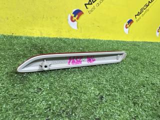 Катафот в бампер правый задний TOYOTA WISH ZNE14 1ZZ-FE 53-17601 2 ракурс
