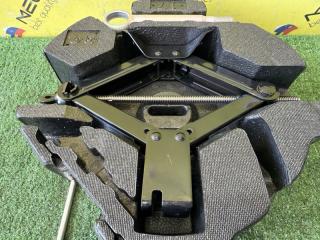 Домкрат SUBARU FORESTER SH5 EJ204 5 ракурс