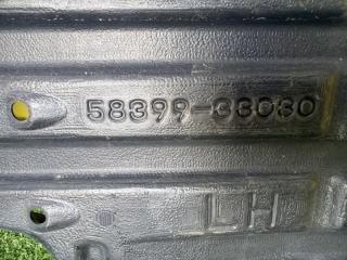 Защита левая TOYOTA CAMRY AVV50 2AR-FXE 5839933030 5 ракурс