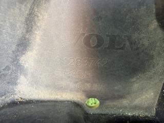 Защита бампера VOLVO V40 MV48 B4164T 31283742 5 ракурс