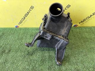 Корпус воздушного фильтра SUBARU FORESTER SG5 EJ205 46052SA001 3 ракурс