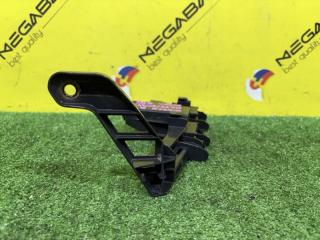 Крепление бампера левое заднее SUZUKI WAGON R MH55S 7182263RO 3 ракурс Крепление бампера левое заднее SUZUKI WAGON R MH55S 7182263RO 3 ракурс