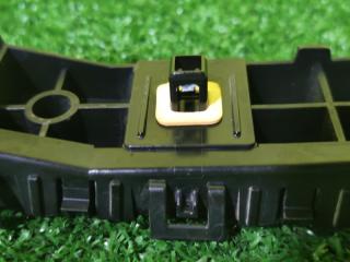 Крепление бампера правое заднее NISSAN JUKE YF15 852283YM0A 3 ракурс