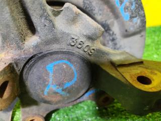 Ступица правая передняя NISSAN LARGO VW30 CD20 4020265J00 3 ракурс