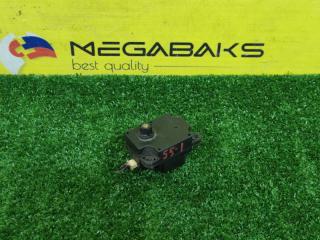 Сервопривод заслонок печки VOLVO V70 BW60 4N5H19E616AE 2 ракурс