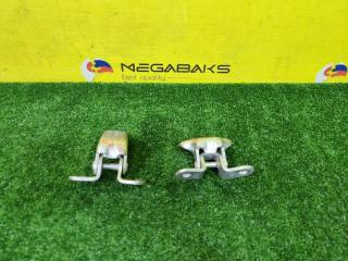 Петля дверная правая передняя TOYOTA CROWN AWS210 2AR-FSE 6871012151 2 ракурс