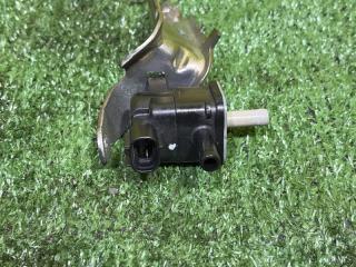 Вакуумный клапан TOYOTA ISIS ZGM15 2ZR-FAE 9091012276 4 ракурс