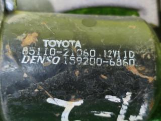 Мотор дворников TOYOTA CALDINA AZT246 1AZ-FSE 2 ракурс Мотор дворников TOYOTA CALDINA AZT246 1AZ-FSE 2 ракурс