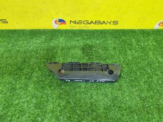 Крепление бампера правое переднее TOYOTA BLADE AZE156 5253512110 2 ракурс