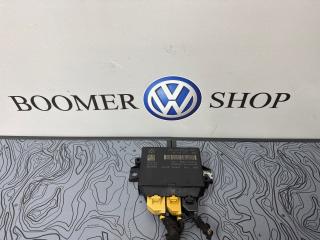 Запчасть блок управления парктроником Volkswagen Touareg 2012
