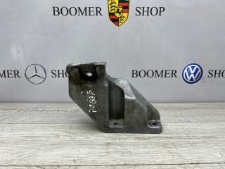 Запчасть кронштейн опоры двигателя левый Land Rover Range Rover 2006