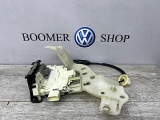Запчасть замок боковой двери задний правый Volkswagen Touareg 2012