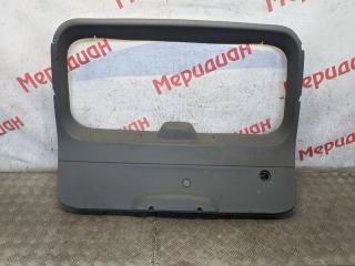 Обшивка двери багажника верхняя JEEP GRAND CHEROKEE 2006