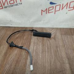 Запчасть кнопка открывания багажника TOYOTA AVENSIS 2006 T250 84840-20010 Б/У Кнопка открывания багажника TOYOTA AVENSIS 2006 T250 84840-20010 Б/У