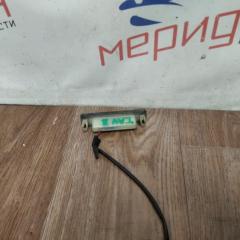 Кнопка открывания багажника AVENSIS 2006 T250 Кнопка открывания багажника AVENSIS 2006 T250