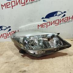 Фара правая TOYOTA YARIS 2013