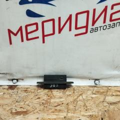 Запчасть кнопка открывания багажника TOYOTA AVENSIS 2015