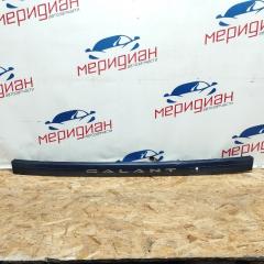 Запчасть накладка двери багажника MITSUBISHI GALANT 2002