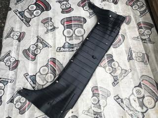 Запчасть пластик петли багажника TOYOTA CAMRY 2007