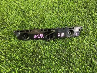 Фото запчасти крепление бампера заднее правое NISSAN NOTE контрактная запчасть Запчасть крепление бампера заднее правое NISSAN NOTE