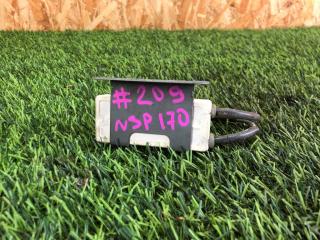 Запчасть реостат печки передний левый Toyota Sienta 2016