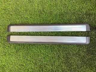 Фото запчасти накладка на порог передняя NISSAN SKYLINE CROSSOVER 2009 контрактная запчасть Запчасть накладка на порог передняя NISSAN SKYLINE CROSSOVER 2009