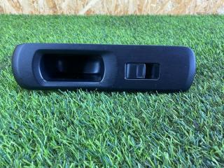 Запчасть пульт стеклоподъемника задний левый Toyota AQUA 2015