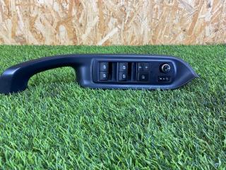 Запчасть пульт стеклоподъемника передний правый Toyota VOXY 2014