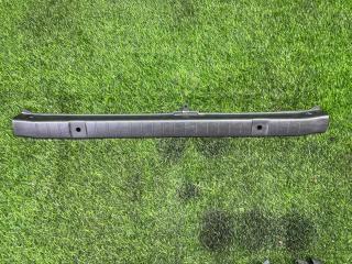 Запчасть накладка на порог багажника Suzuki Jimny 2013