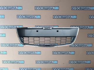 Запчасть решетка бампера Chevrolet Aveo T300 2011-2015