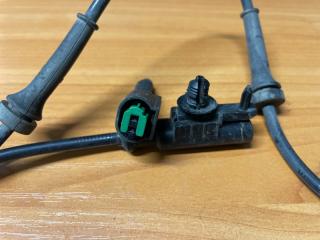 Датчик ABS передний FUGA Y50 VQ25DE