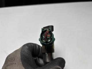 Форсунка топливная правая CEDRIC Y34 VQ25DD