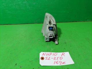 Повторитель правый TOYOTA AQUA NHP10 81511-52030, 52-250 2 ракурс