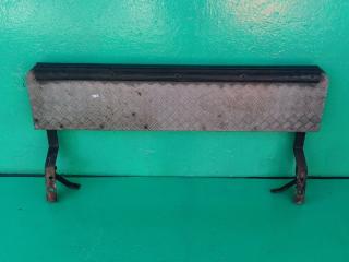 Подножка TOYOTA HIACE LH188 1 ракурс