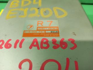 Компьютер SUBARU LEGACY BD4 EJ20D 22611 AB363 2 ракурс