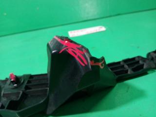 Крепление бампера левое заднее TOYOTA NOAH ZRR80 2 ракурс