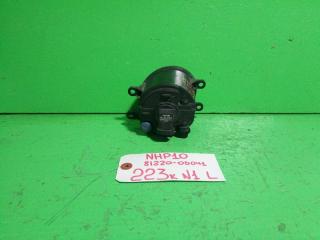 Туманка левая TOYOTA AQUA NHP10 81220-0D041 2 ракурс