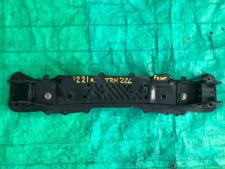 Балка под двс передняя TOYOTA HIACE TRH226 51201-26300 1 ракурс Балка под двс передняя TOYOTA HIACE TRH226 51201-26300 1 ракурс