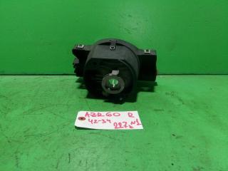 Туманка правая передняя TOYOTA NOAH AZR60 81211-52052, 42-34 2 ракурс