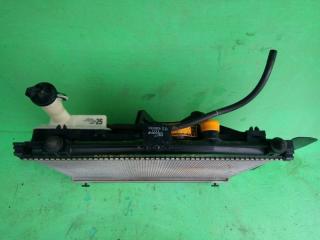 Радиатор основной TOYOTA COROLLA AXIO NZE161 16400-21270 2 ракурс Радиатор основной TOYOTA COROLLA AXIO NZE161 16400-21270 2 ракурс