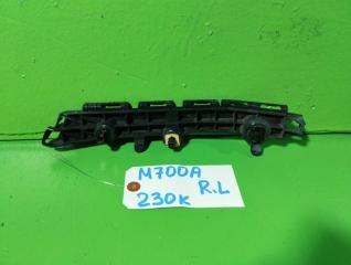 Крепление бампера левое заднее TOYOTA PASSO M700A 52156-B1070 2 ракурс